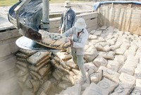 Tăng giá xi măng và nỗi lo mất thị phần xuất khẩu